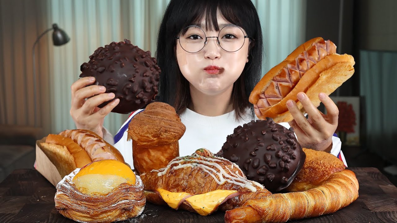 Хот дог, круассан, шоколадный хлеб, крокеты, сэндвич🍞| MUKBANG ASMR