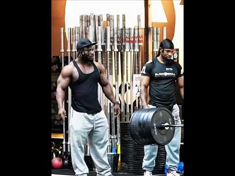 Does Earth’s gravity not apply to him? #fyp #frank #anatolyprank #gym #gymmotivation #foryoupagе