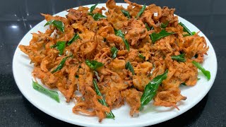 மொறு மொறு வெங்காய பக்கோடா செய்ய சின்ன சின்ன் டிப்ஸ்/Crispy Onion pakoda recipe/Teatime snacks/pakoda