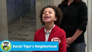 DANIEL TIGER'S NEIGHBORHOOD | Olivia Visits the Library | PBS KIDS