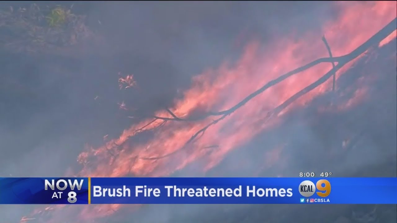 Fast-Spreading Brush Fire Threatens Homes In Riverside - YouTube