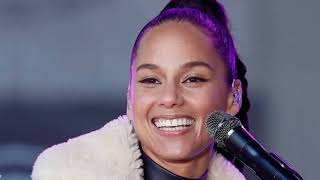 Alicia Keys's 2025 Lifestyle: Income, Family, and More Revealed!