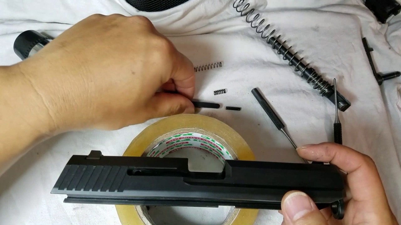 Hk USP Disassembling Slide (Removing Firing Pin) 공이분리 방법 YouTube