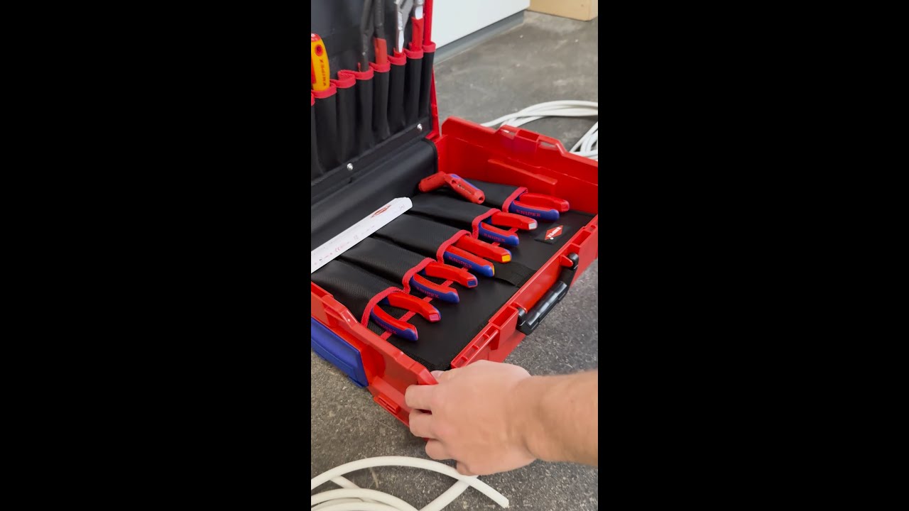 KNIPEX L-BOXX® (00 21 19 LB LE) with KNIPEX Colorcode Clips (00 61 10)