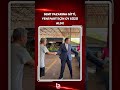 Semt pazarına gitti, pazarcının telefonunu aldı YENİ Parti için “oy” sözü aldı!