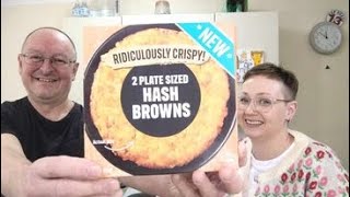 *NEW* Iceland Plate Sized Hash Browns ~ Bacon Hash Brown Pizza ~ Food Review/Food Idea With Roxy
