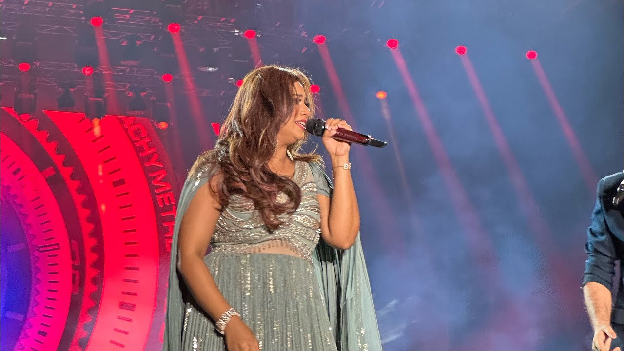 Nee jathaga by shreyaghoshal!30th November #yevadu#ramcharan#shreyaghoshal#live#hyderabad dsp#melody Nee jathaga by shreyaghoshal!30th November #yevadu#ramcharan#shreyaghoshal#live#hyderabad dsp#melody