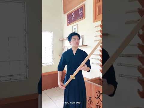 KENDO Lessons- The Difference Between A Shinai -竹刀- And The Bokutō -木刀-