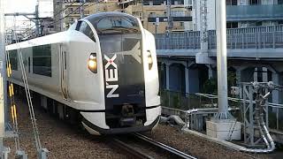 E257系12両編成武蔵小杉駅ゆっくり進入とN700系A編成武蔵小杉駅付近高速通過