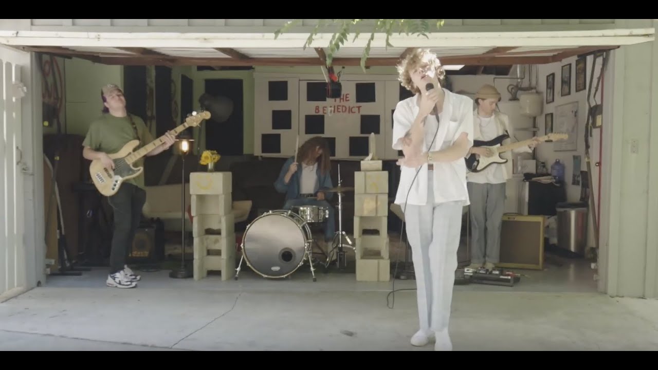 Watch Mills - Lovely (Official Music Video) on YouTube