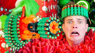 NERF Christmas Battle | Grinch Takes The Loser