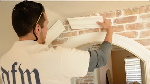 Vaulted Crown Moulding - How to Find Peak Angles