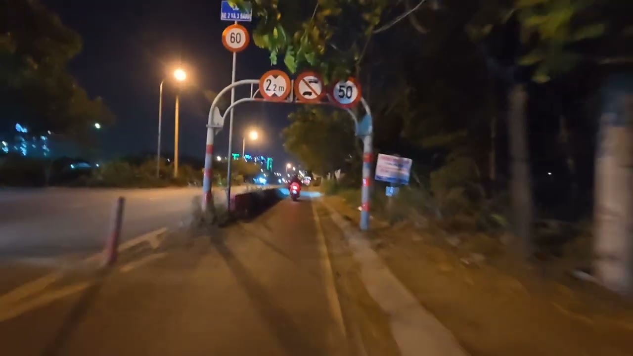 Video đạp xe làm shipper phần 2