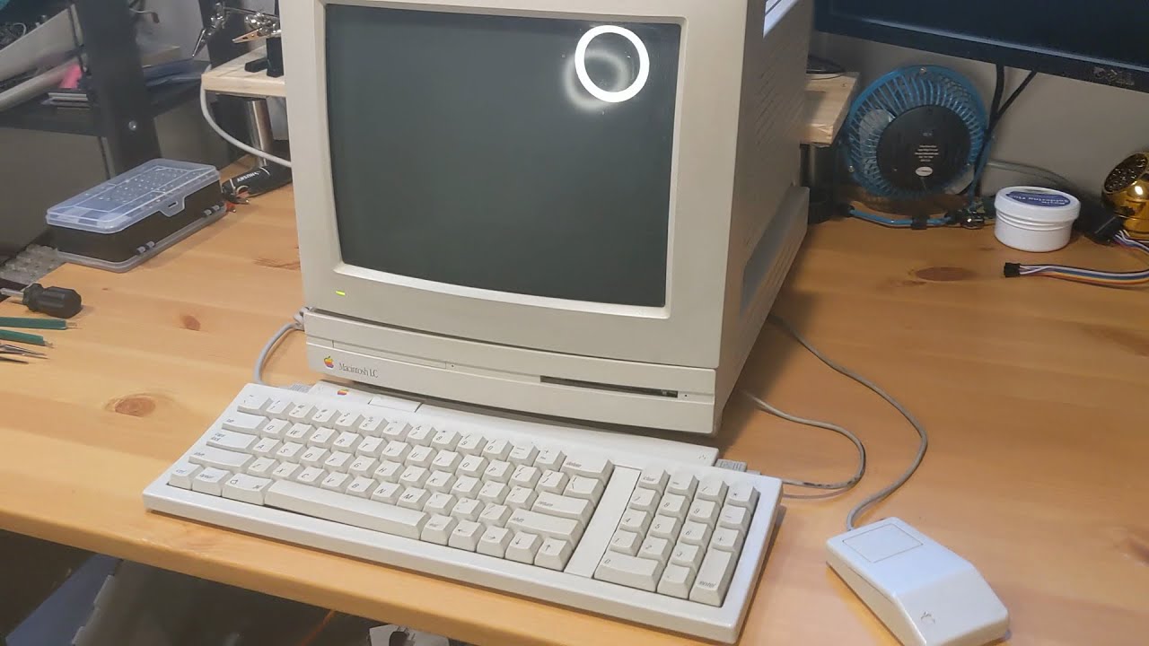 Retro Repair of an Apple Macintosh LC Part 1 - What it is, what's