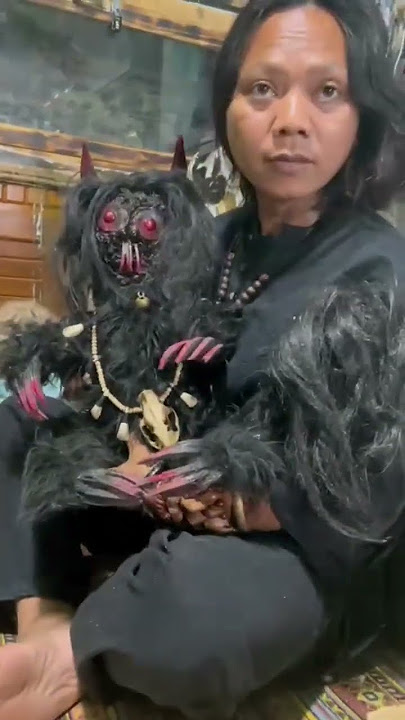 RAJA JIN BERMAIN DENGAN ANAK GENDERUWO