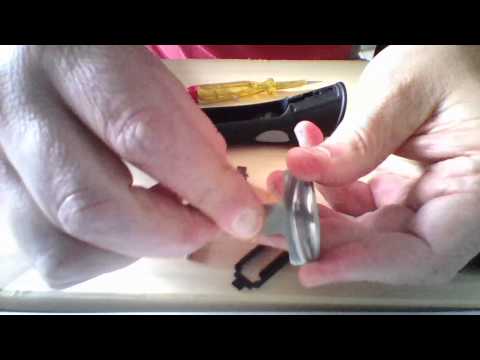 Vidéo: Comment réparer une poignée d'accélérateur desserrée?
