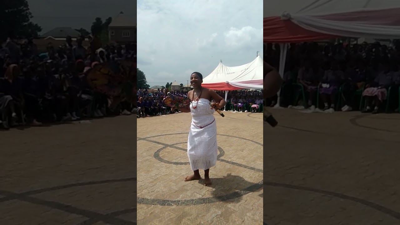 ANIOMA TRADITONAL DANCER 4 