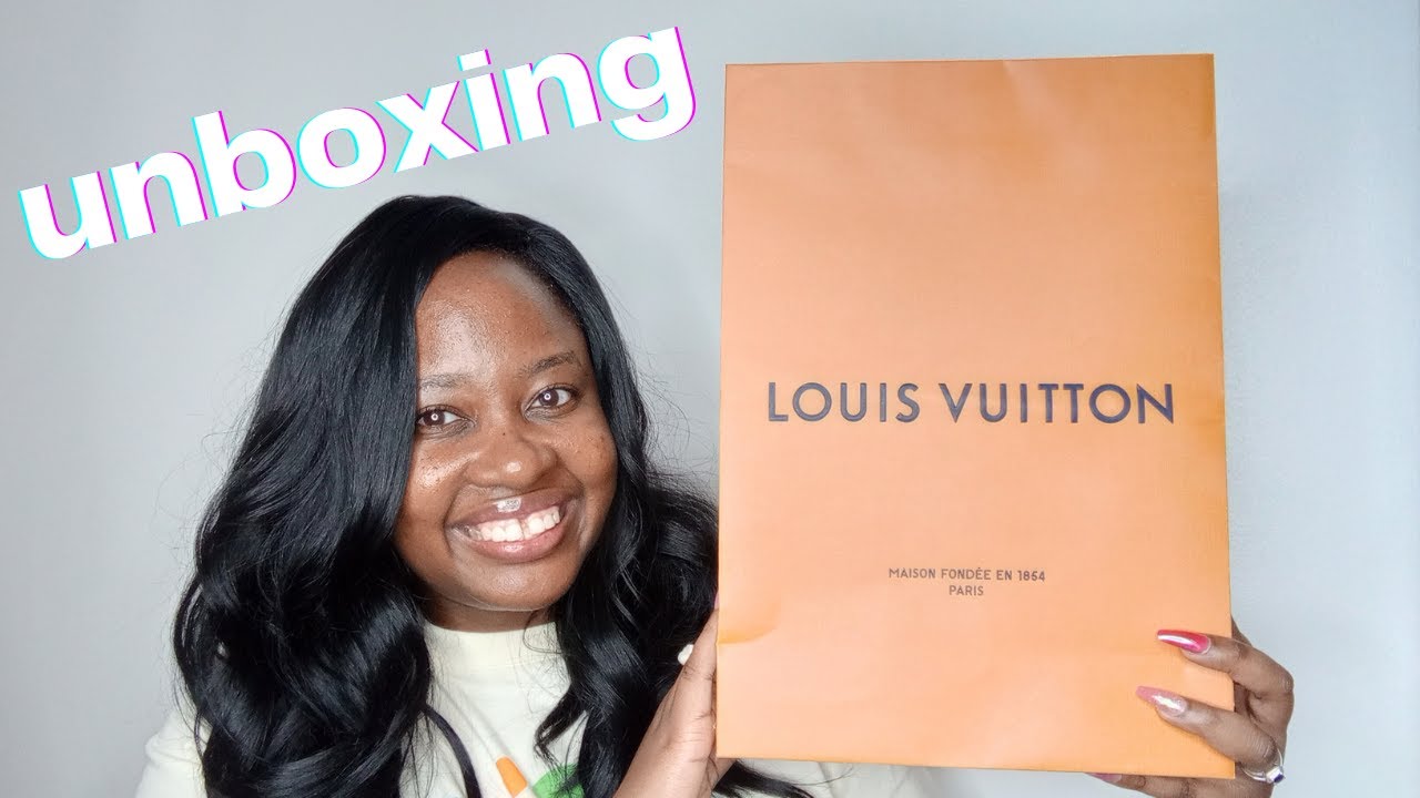 Unboxing the #LouisVuitton Men's #AW23 invite #menswear