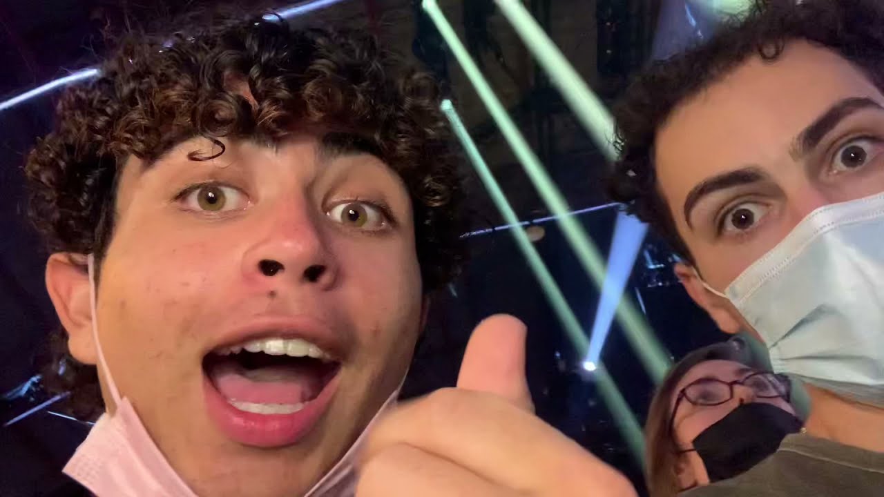 we went to the peoples choice awards (wtf)