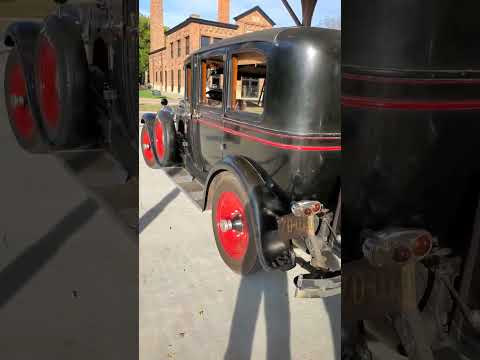 1915 Packard Twin