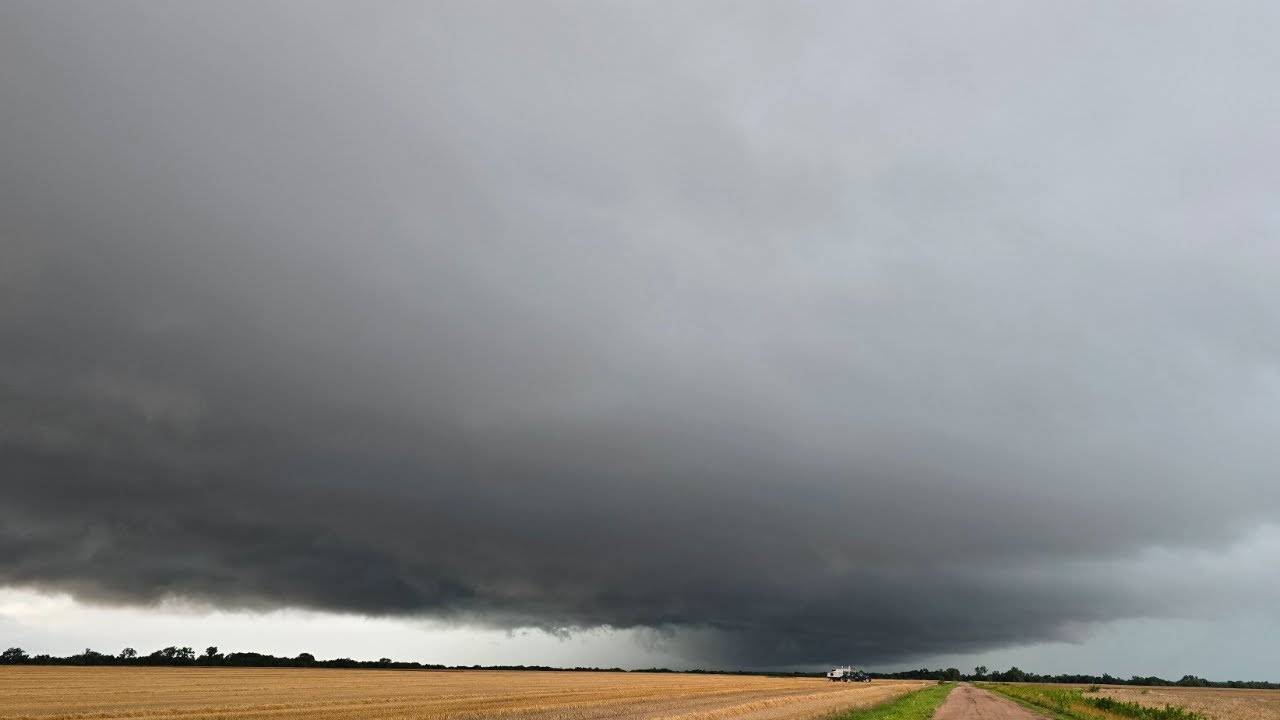🔴LIVE STORM CHASER 🔴🌪 DIXIE ALLEY TORNADO THREAT Coverage - YouTube