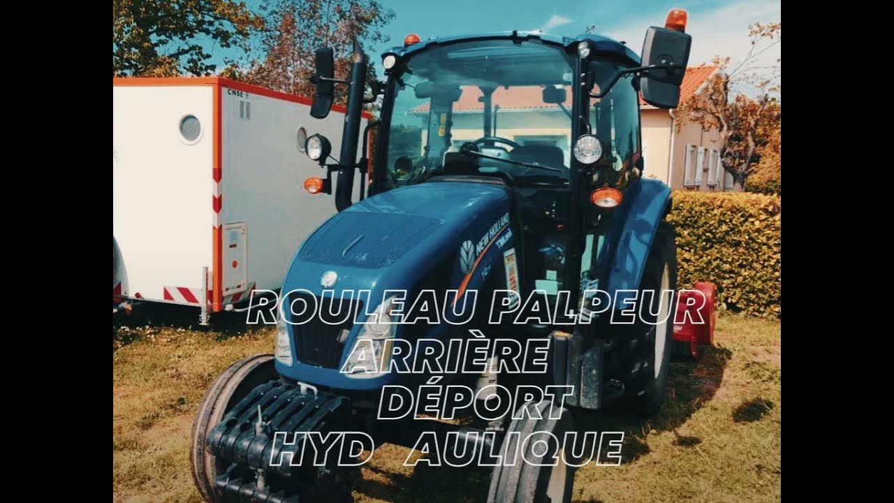 Fraise rotative à tracteur en pleine action avec un tracteur 35 CV