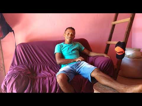 Antonio na casa de Dona Maezinha