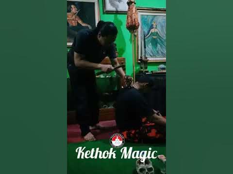 Fakir Gila Terapi Ketok Magic