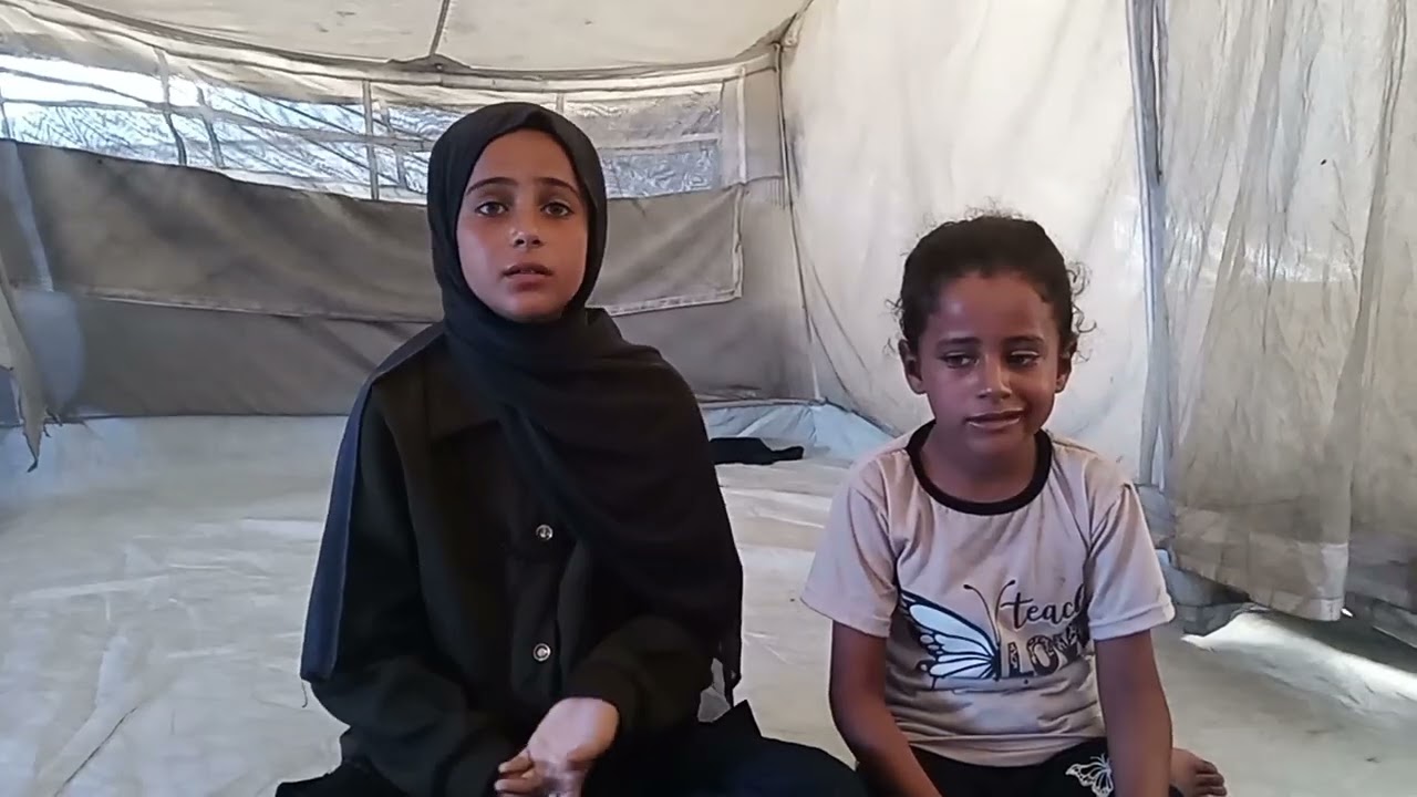 استحلفكم بالله انك تشاهد الفيديو للآخر وتعلق ب 5تعليقات تؤجر عليها 