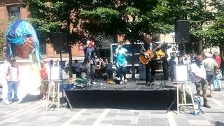 Video thumbnail of "Beatrice Deer - "Immutaa" - Live at Place d'Armes"