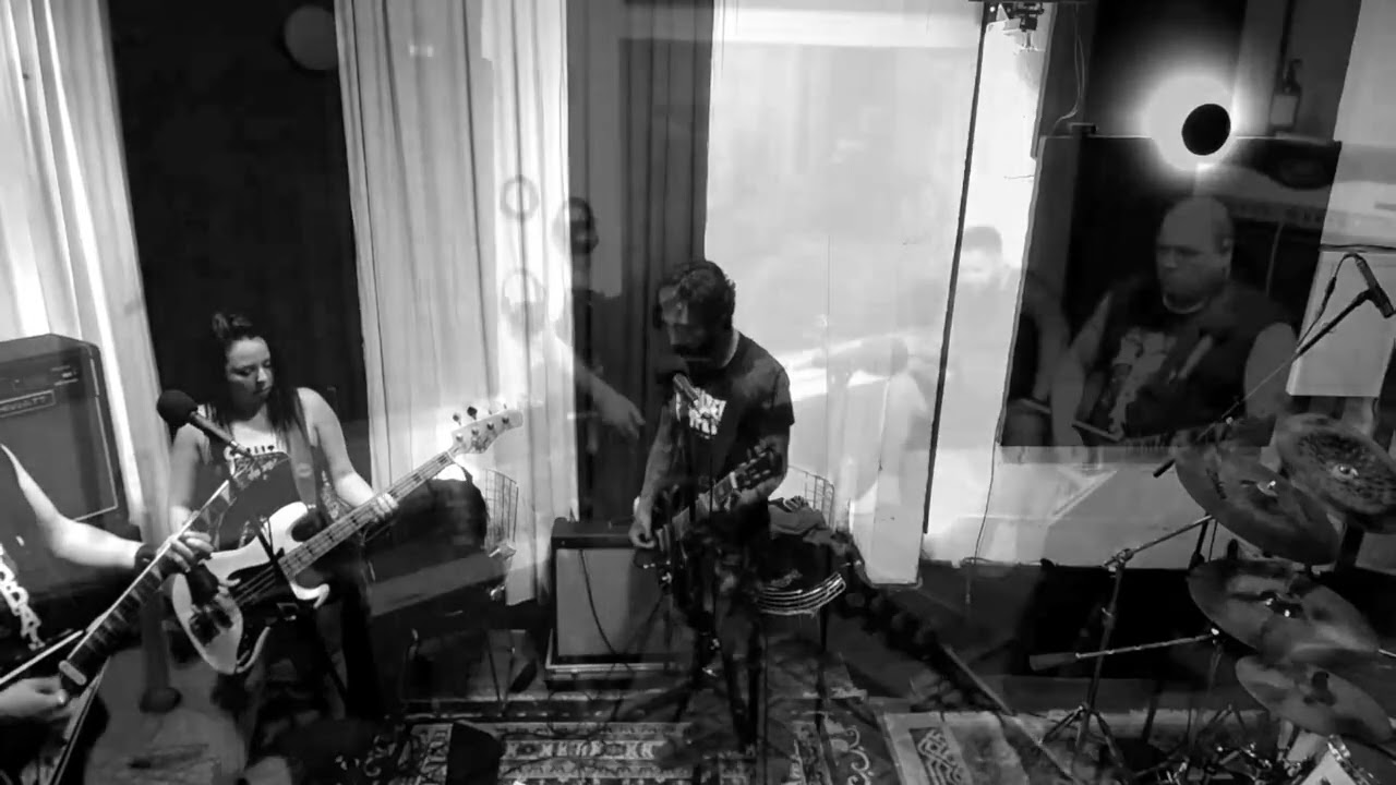 Toys Grave - War Pigs (Black Sabbath Tribute)