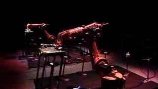 Juke Bots, Robot Lab. @ Elektra Festival 2002