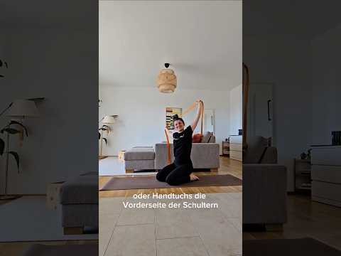 Die BESTEN Übungen bei starken Schulterverspannungen — Video von LENA PILAR YOGA auf YouTube