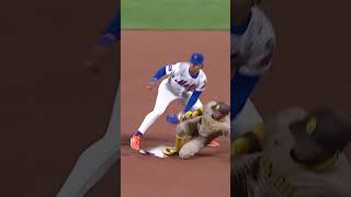 Juan Soto with a PERFECT throw to Francisco Lindor 👏