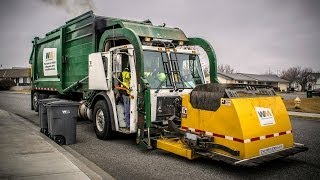 Mack LE Heil DuraPack Half/Pack Garbage Truck with The Curotto-Can Slammin' Eagle