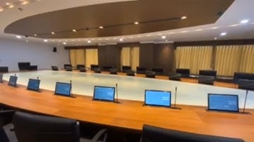 VISSONIC CASE - Ultra-thin Lifting Monitor with MIC and Videowall Processor