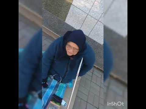 Попрошайки видео. Питерские попрошайки. Женщины на улицах стамбула. Турчанки на улице. Смешной попрошайка.