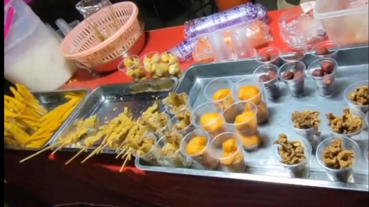Hunting isaw and Kwek Kwek! Street foods at Fatima Uhaw Gensan! YouTube