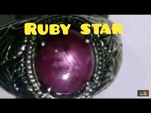 Merah delima Ruby daging. 