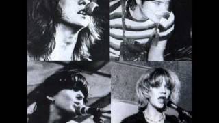 Video thumbnail of "The Raincoats - BLACK AND WHITE　（1979）"