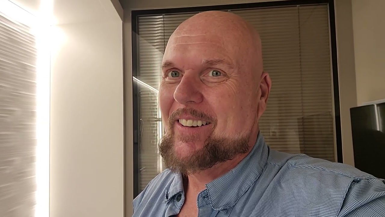 Travel tip. Transit Hotel for long layover in International Airport. Frankfort Germany edition