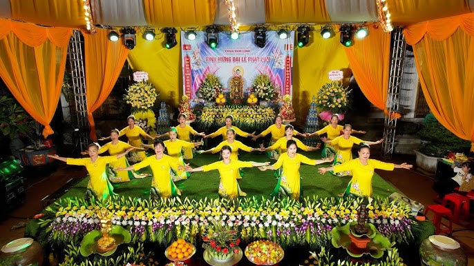 Múa Lạy Phật Quan Âm Đẹp Nhất: Tìm Hiểu Về Nghệ Thuật Tâm Linh Thiêng Liêng