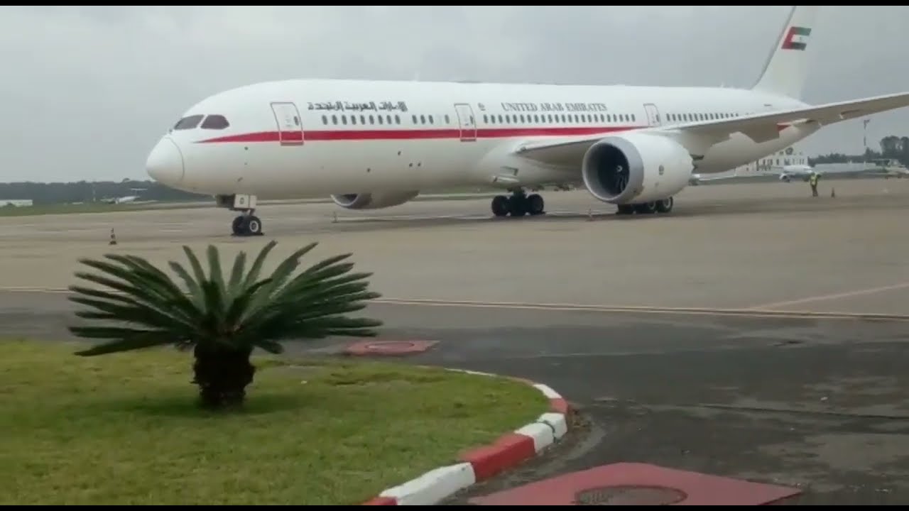 رحلة إلى أكادير في مطار الرباط