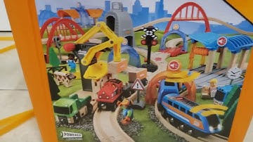 BRIO Smart Tech Sound Action Tunnel Deluxe Set review Part 1 - Unboxing and Analysis of Contents