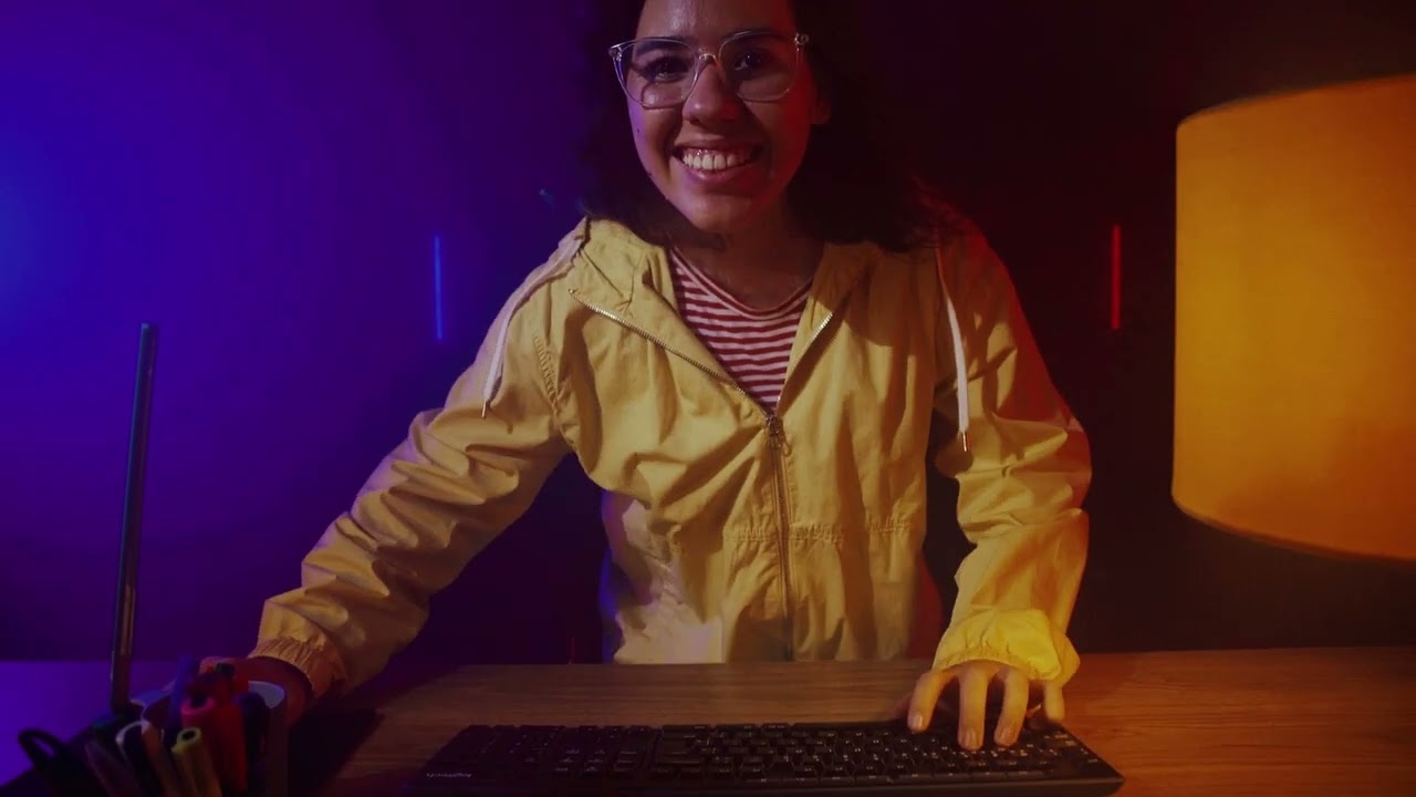 Be out of the blue | Brainstorm Academy campaign