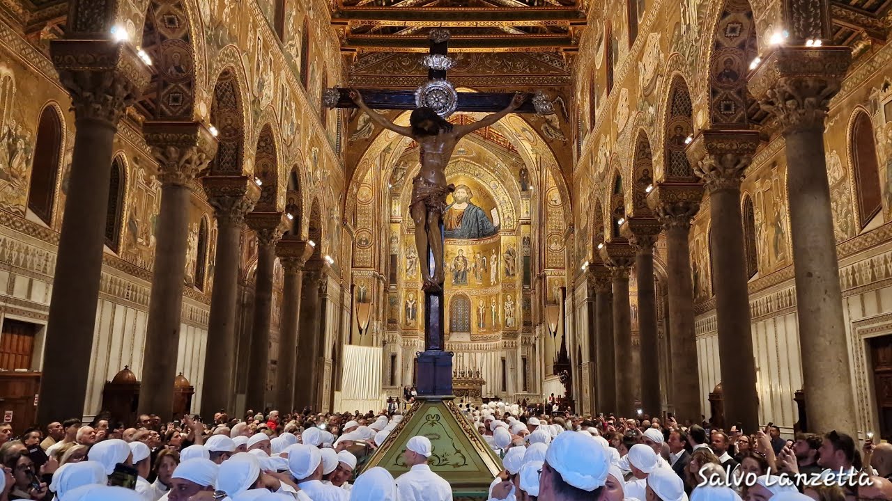 MONREALE (PA) PROCESSIONE PENITENZIALE IN SILENZIO DEL SS. CROCIFISSO (4K) 03/05/2025