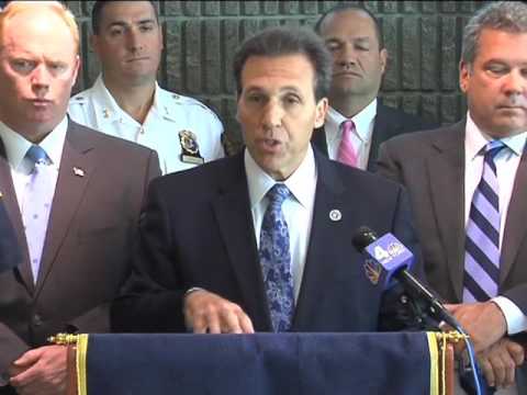 Yonkers PD Tips App Press Conference and Tip 411 demonstration