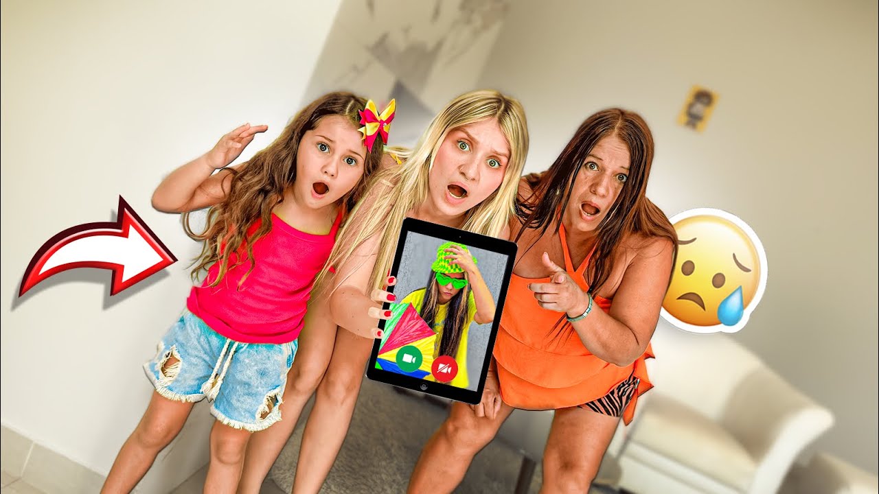 A LARISSA MALVADA LIGOU PRA GENTE POR CHAMADA DE VÍDEO!! *muito assustador