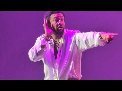 SEAN PAUL SURPRISES SHAGGY Performs REGGAE CLASSIC W SPICE On Valentine S Day 2025 In New York 