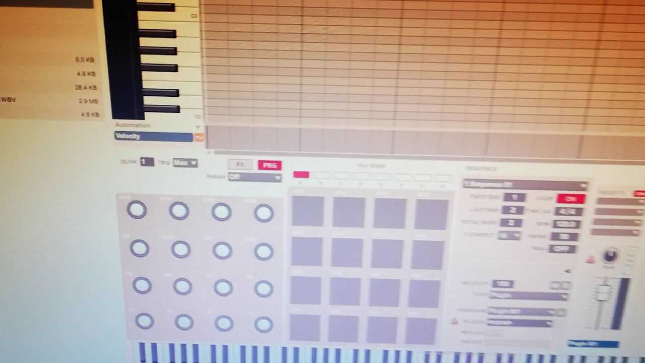 PLUGINS VST AKAI MPK MINI - YouTube